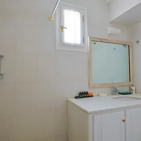 Nika Aparthotel Spetses Town