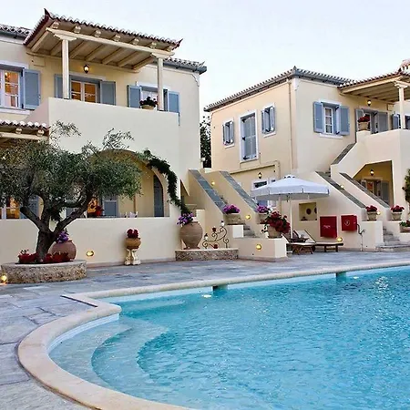 Nika 3* Spetses Town